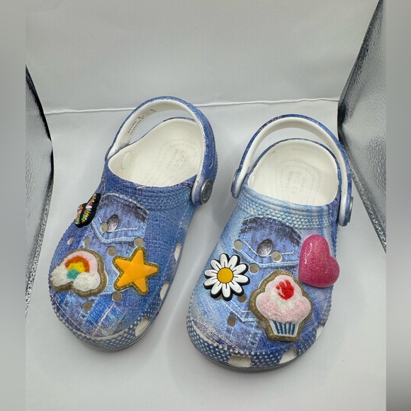 Denim Patch Clogs for Toddlers - Picture 3 of 7